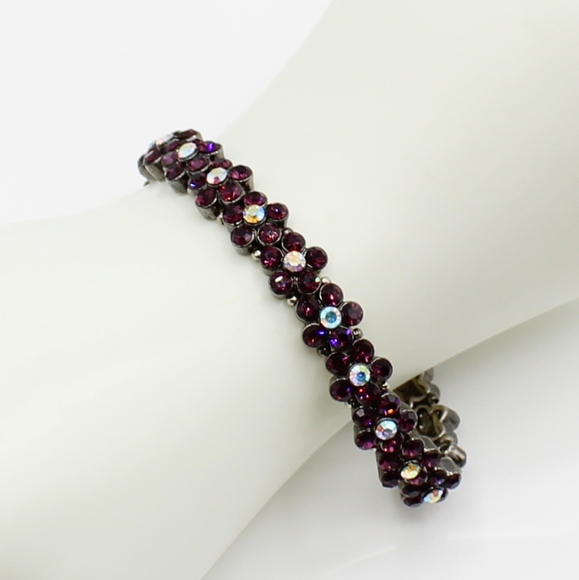Vintage Jewelry - Vintage crystal flower stretch bracelet